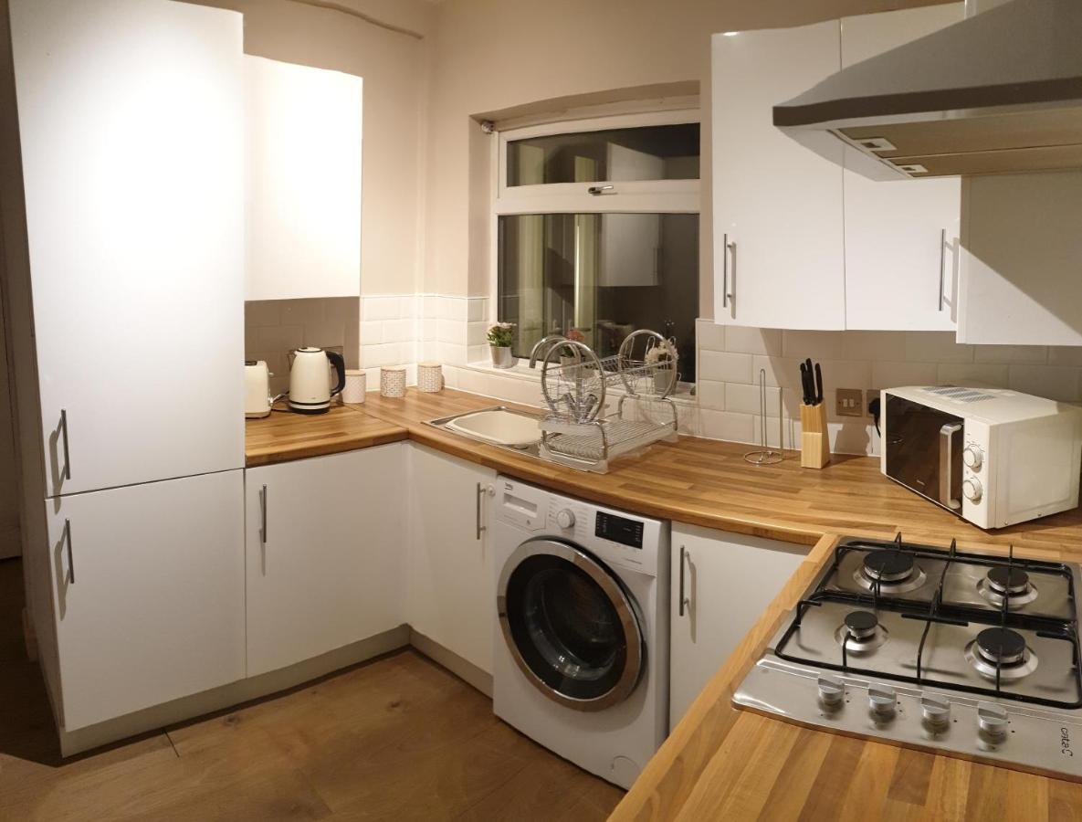 4 Bedrooms, Sleeps 10, Near Lfc & Efc Liverpool Esterno foto